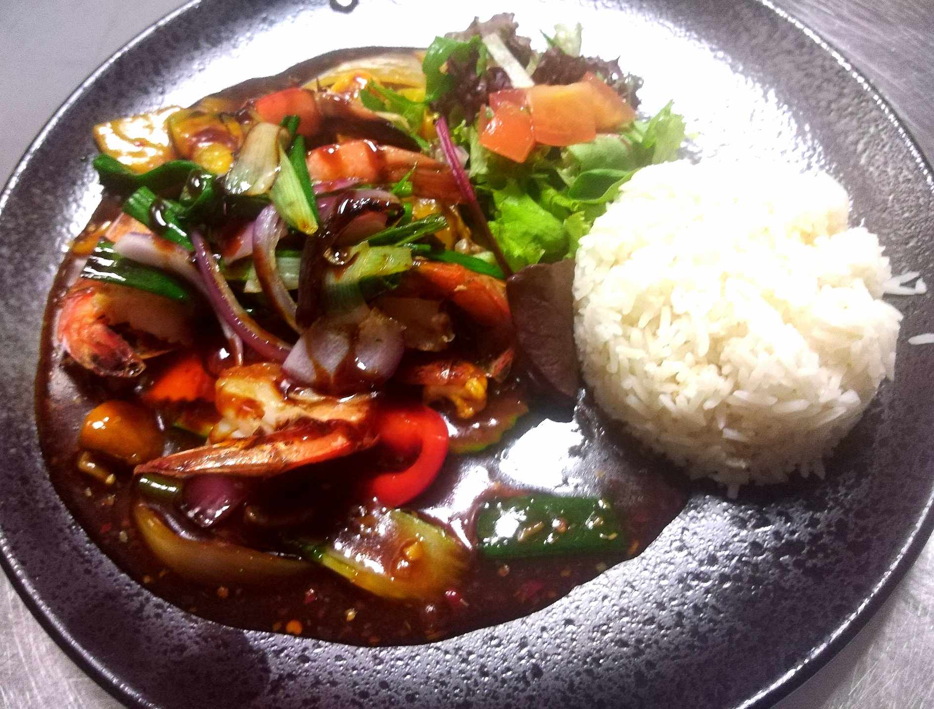 Rindfleisch mit Ingwer und Hoisin-Sauce